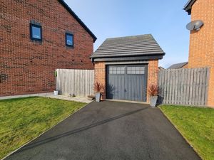 Photo 12- click for photo gallery